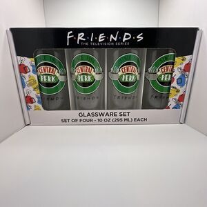 FRIENDS TV  Series GLASSWARE "Central Perk" SET of 4 - 10 Oz Glasses  NEW IN BOX